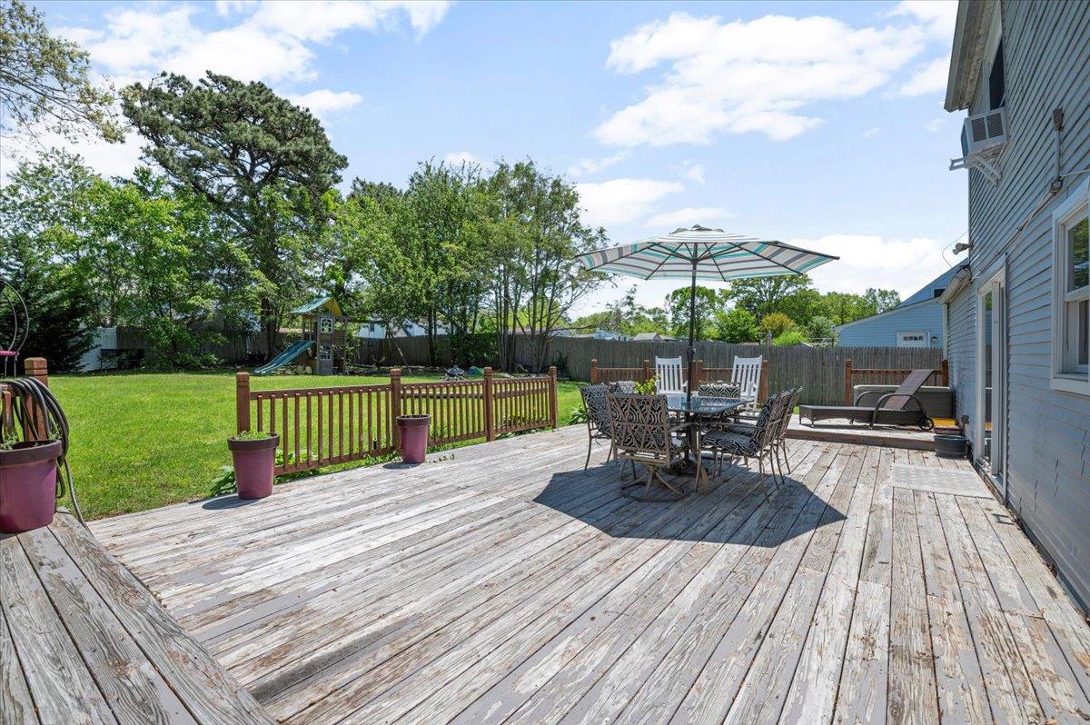 8 Meyer Lane, Medford, New York image 15