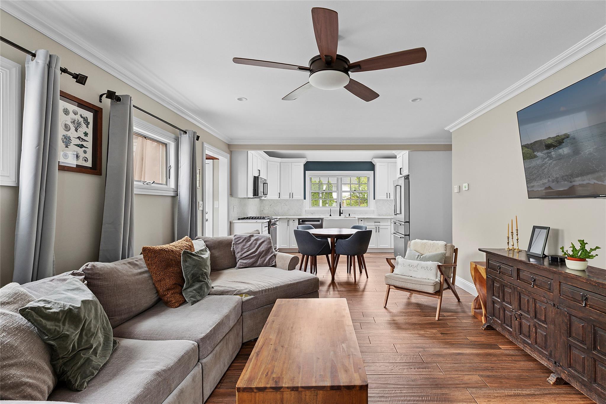 3 Spruce Lane, Glen Cove, New York image 5