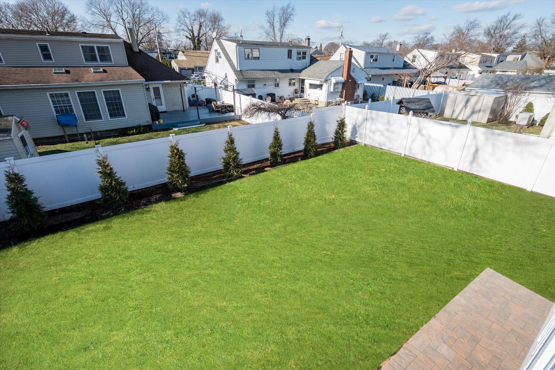 2162 Fir Street, Wantagh, New York image 14