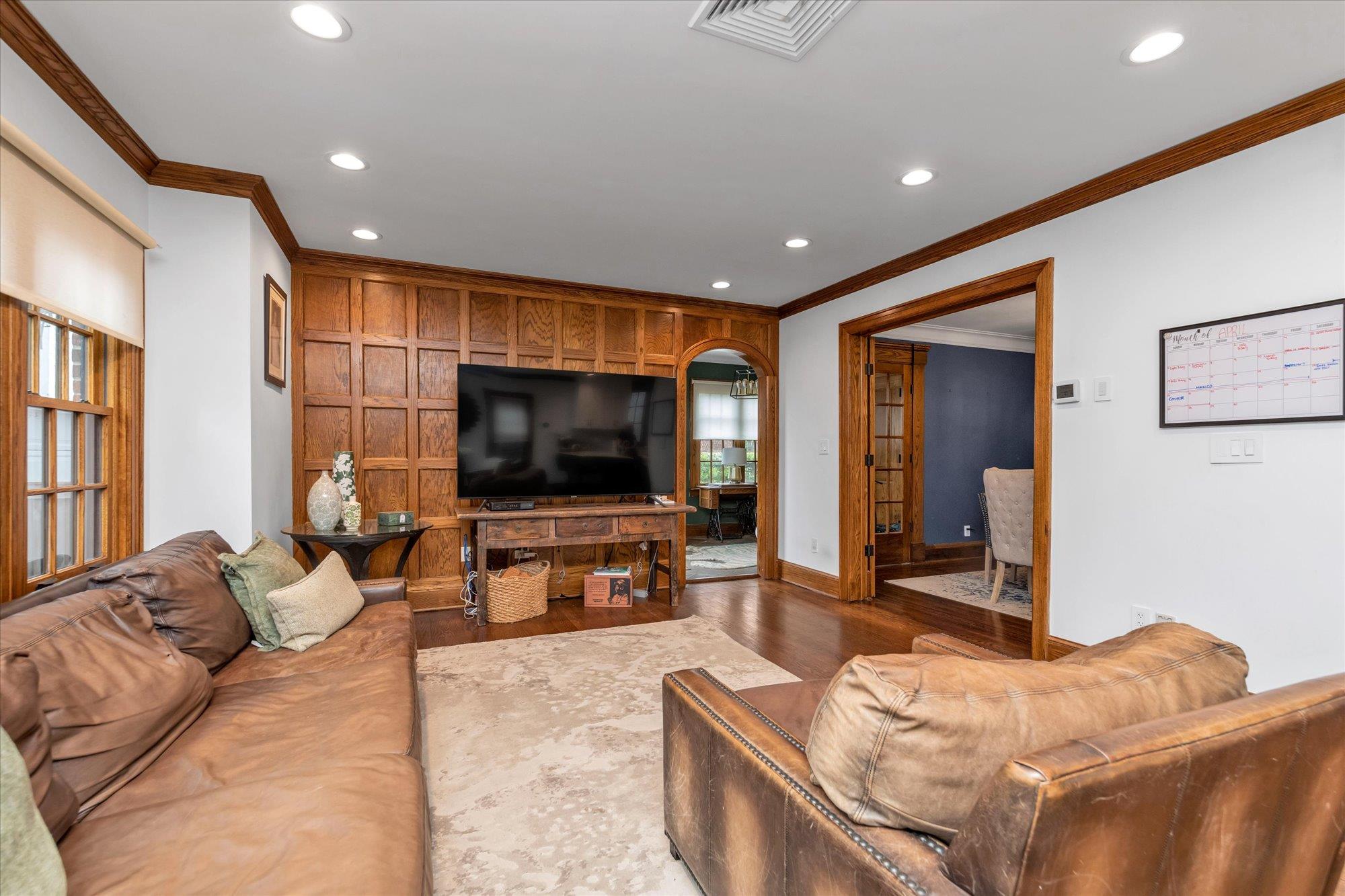 14 Hewitt Road, Rockville Centre, New York image 13