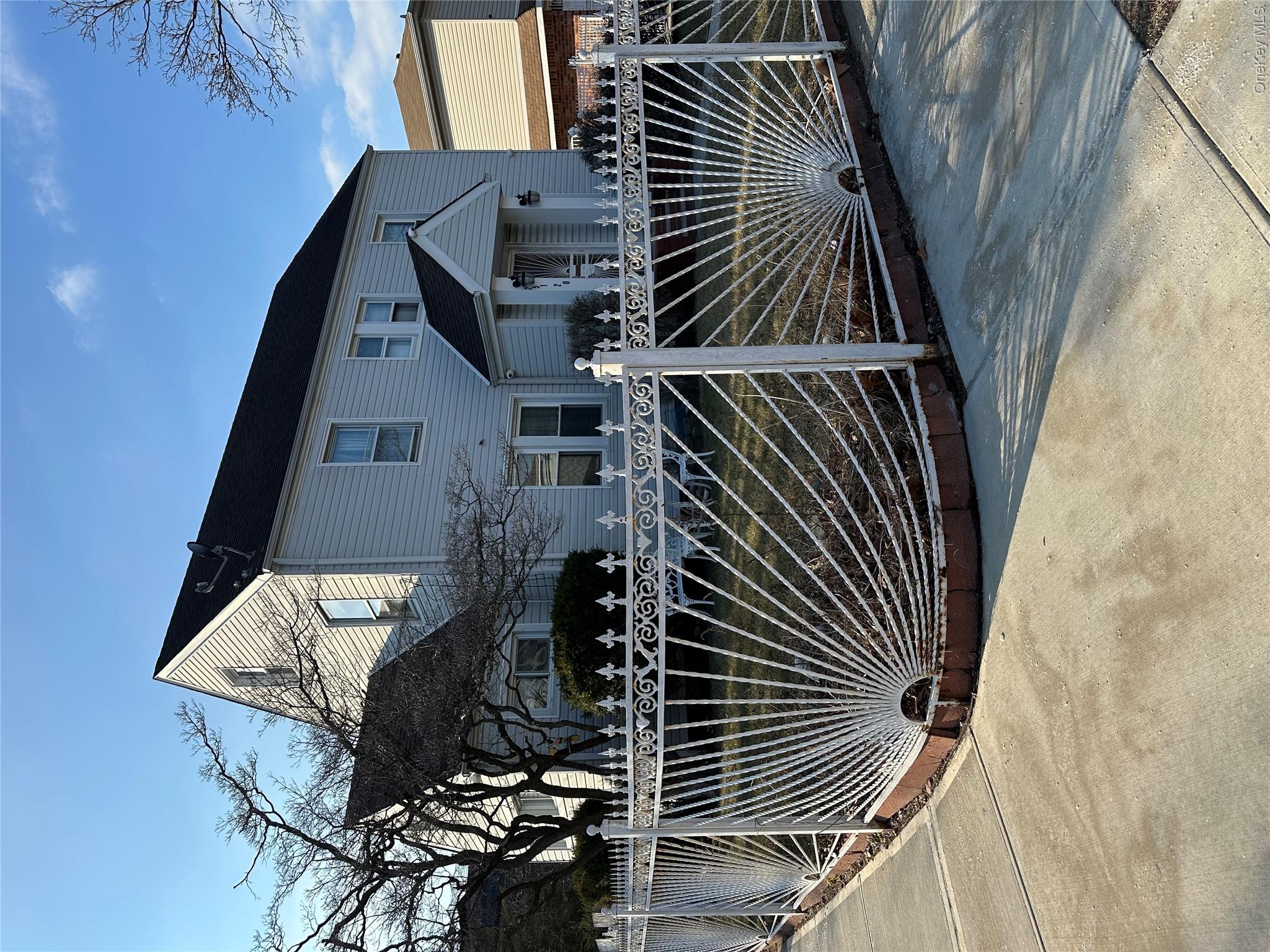 251-20 Memphis Avenue