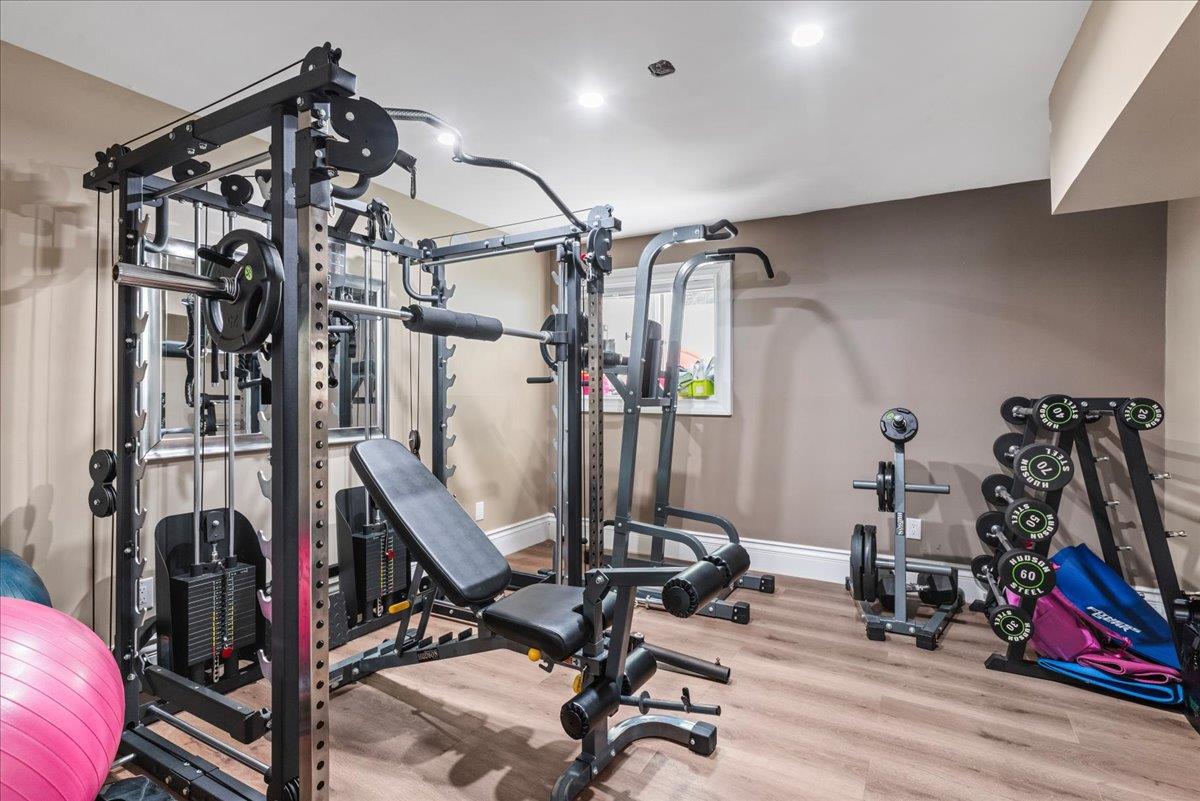 Hempstead, New York 11509, United States, 7 Bedrooms Bedrooms, ,5 BathroomsBathrooms,Residential,Active,89216