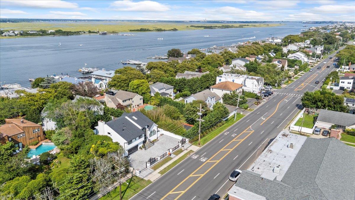 Hempstead, New York 11509, United States, 7 Bedrooms Bedrooms, ,5 BathroomsBathrooms,Residential,Active,89216