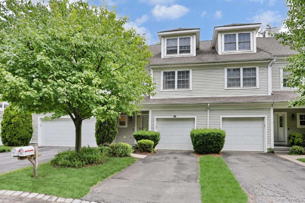 Photo of 27 Underhill Drive, Pomona, NY 10970 (MLS # 1037898)