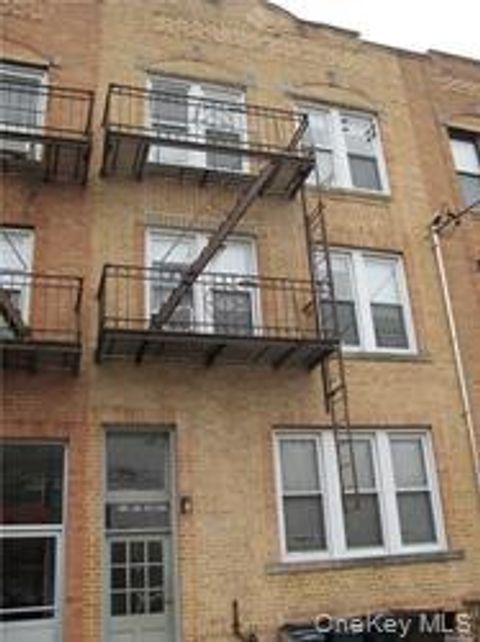 Apartment For Rent - 21-07 38th Street #1R<br/> Astoria, NY 11105
