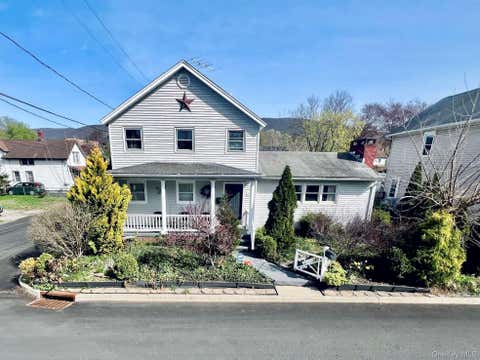 Homes For Sale - 49 N Chestnut Street<br/> Beacon, NY 12508