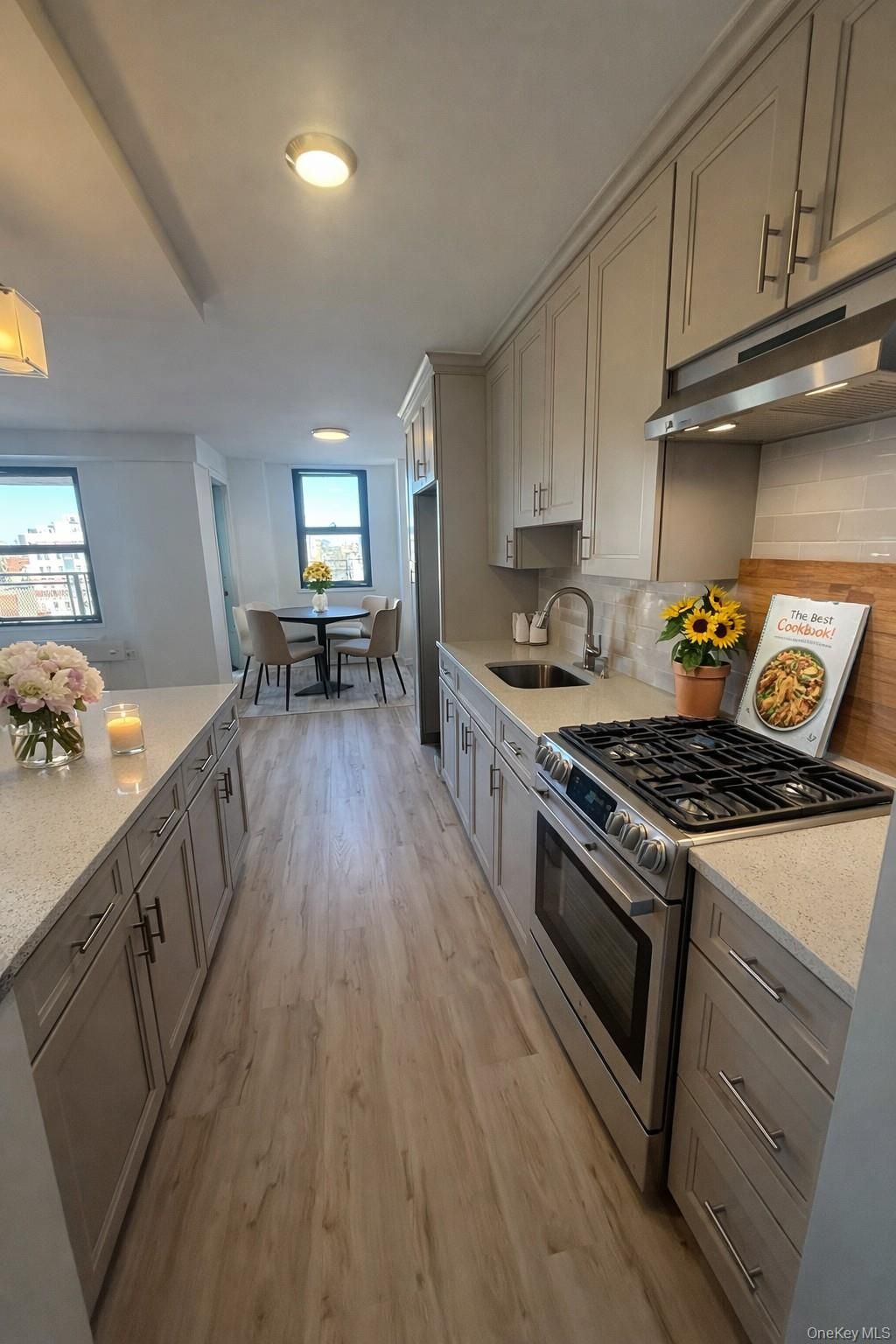 Photo of 1966 Newbold Ave #709, Bronx, NY 10472 (MLS # 985043)