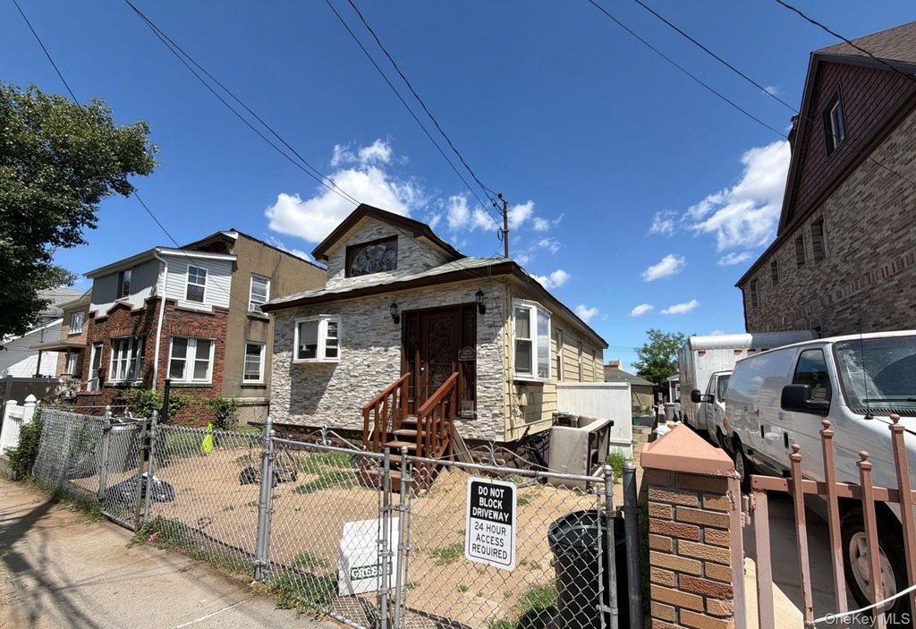 Photo of 142-25 Bascom Avenue, Jamaica, NY 11436 (MLS # 1007234)