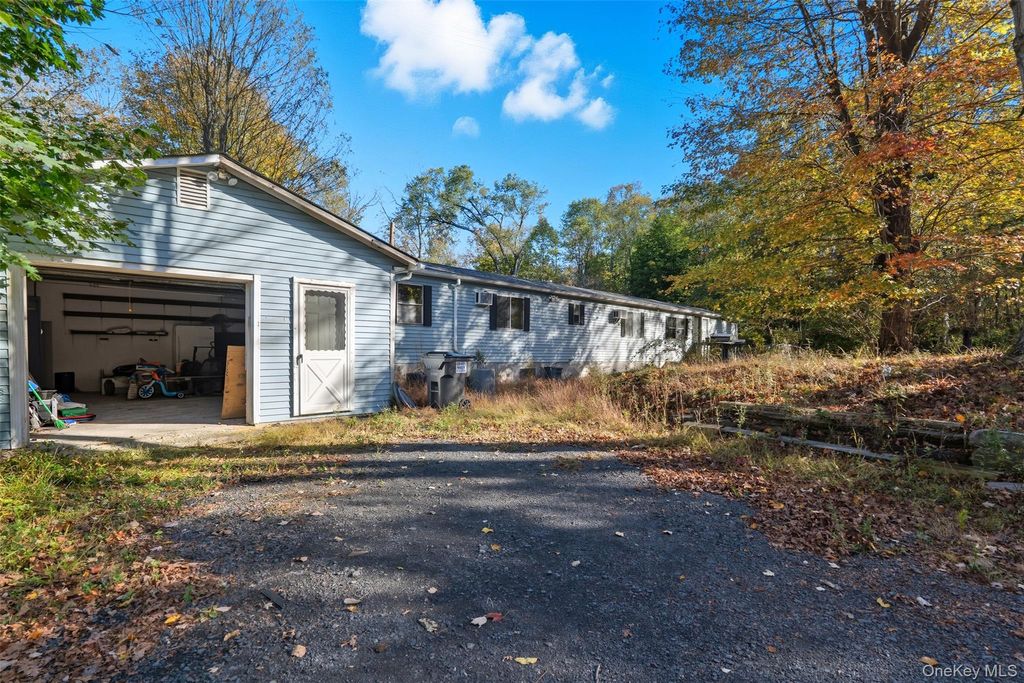 Photo of 215 Old Rt-32, Highland Mills, NY 10930 (MLS # 923050)