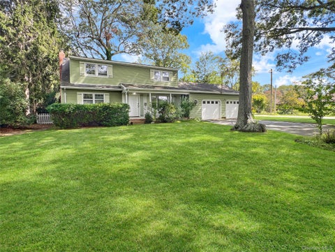Homes For Rent - 8 Daly Drive<br/> Riverhead, NY 11901