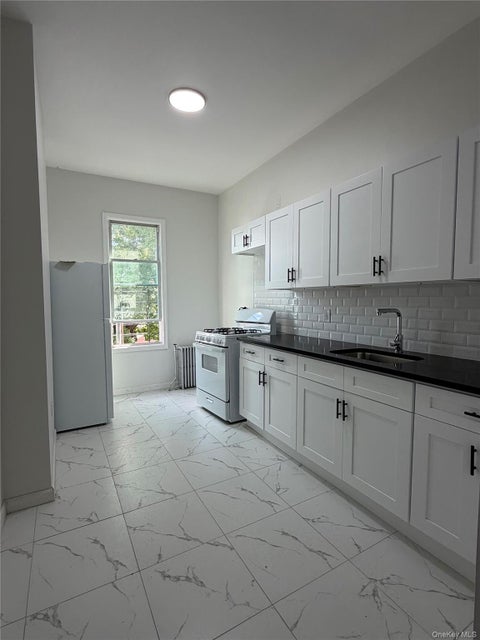 Multifamily For Rent - 66 Weldon Street<br/> Brooklyn, NY 11208