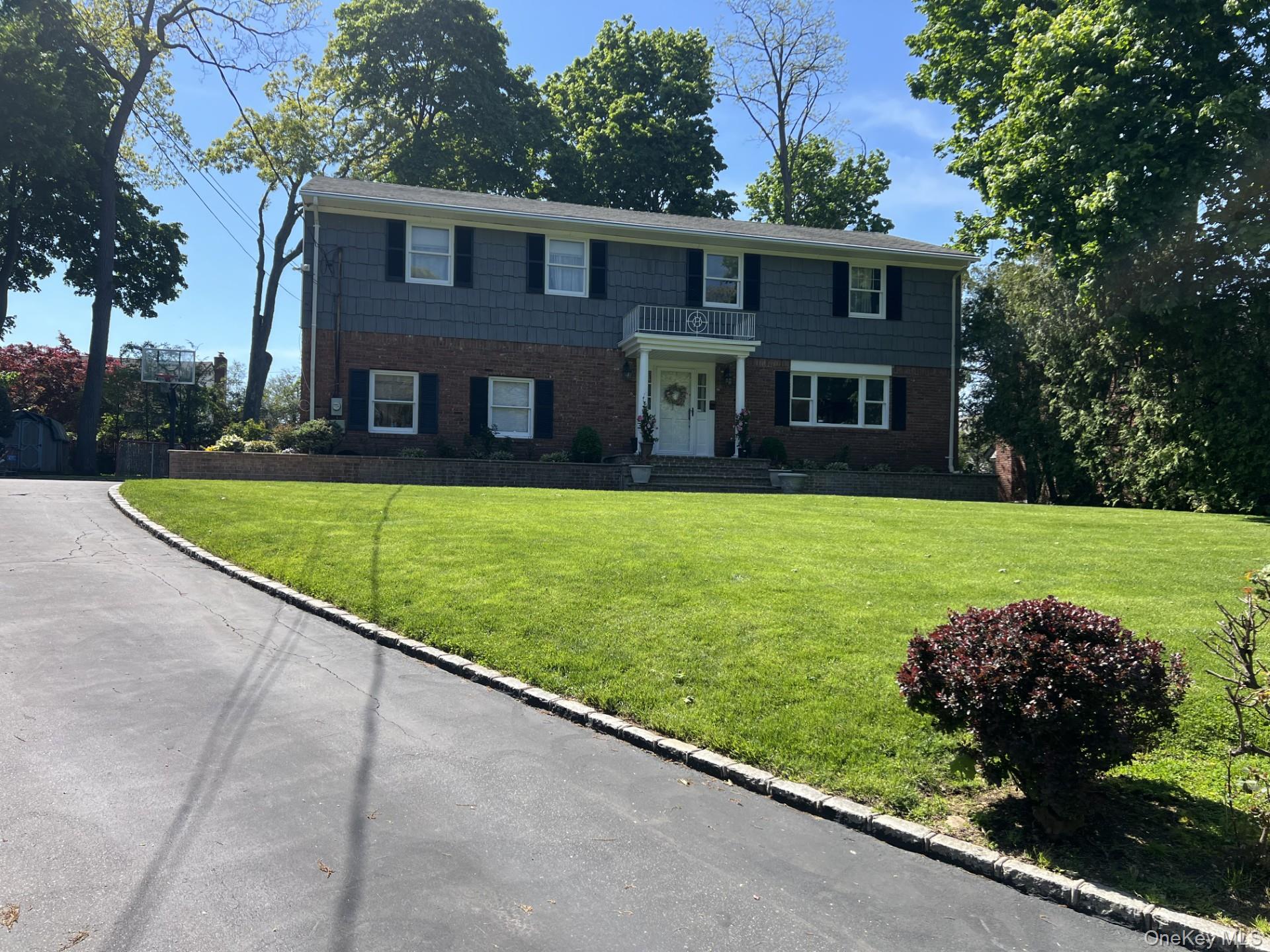3 Camsanette Court