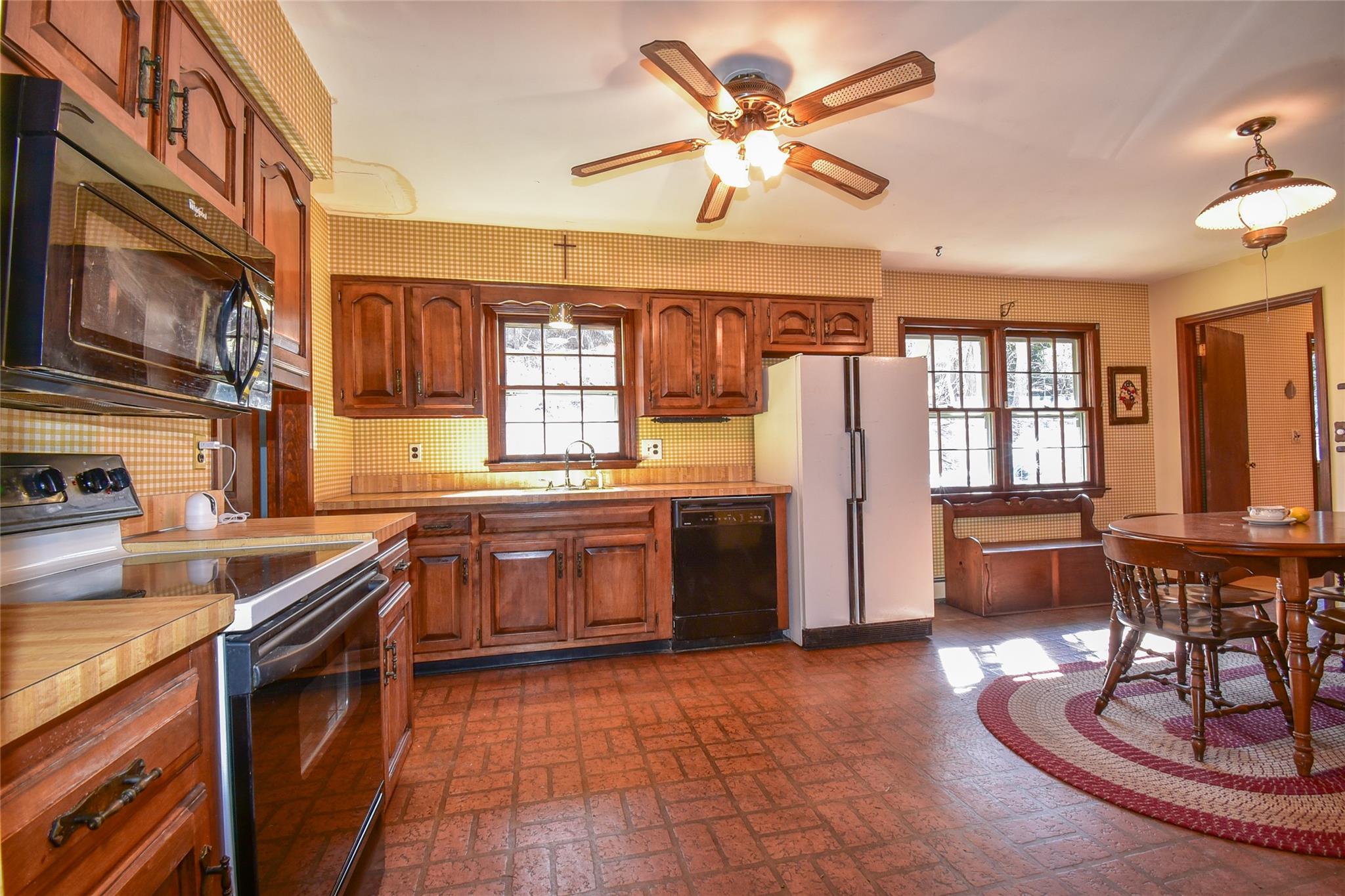 35 Mary Pitkin Path, Shoreham, New York image 6