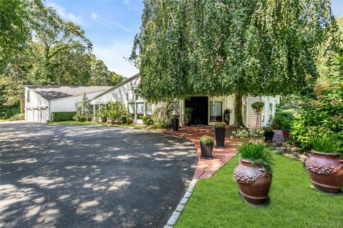 5 Carol Lane Upper Brookville NY 11545