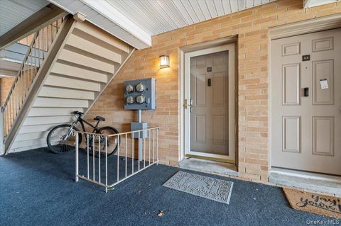 Photo of 210 Westend Avenue #8B, Freeport, NY 11520 (MLS # 907892)