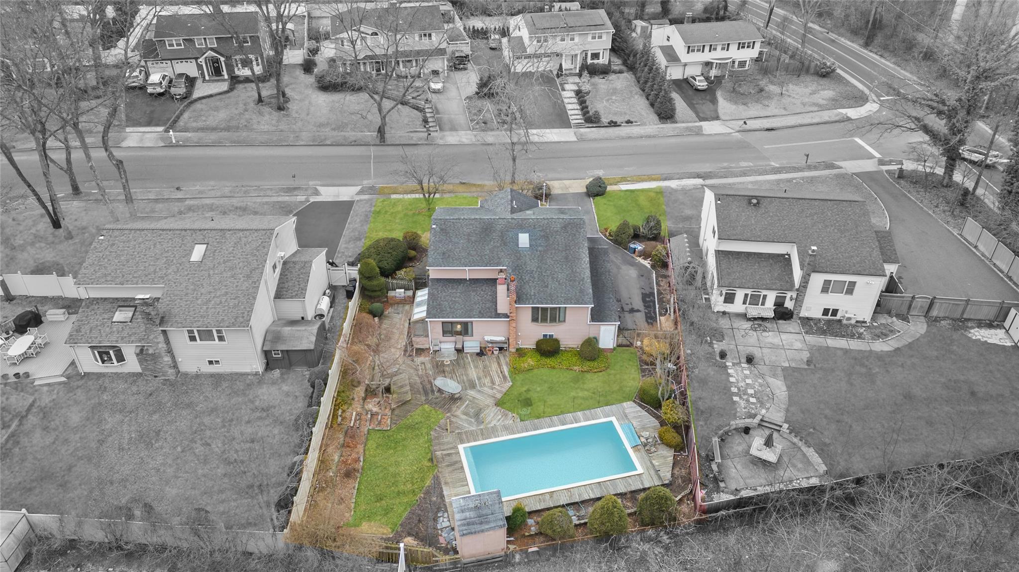 93 Cardinal Lane, Hauppauge, New York image 2