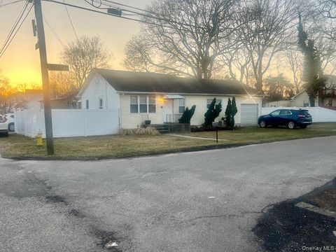 Homes For Sale - 62 Moriches Drive<br/> Mastic Beach, NY 11951