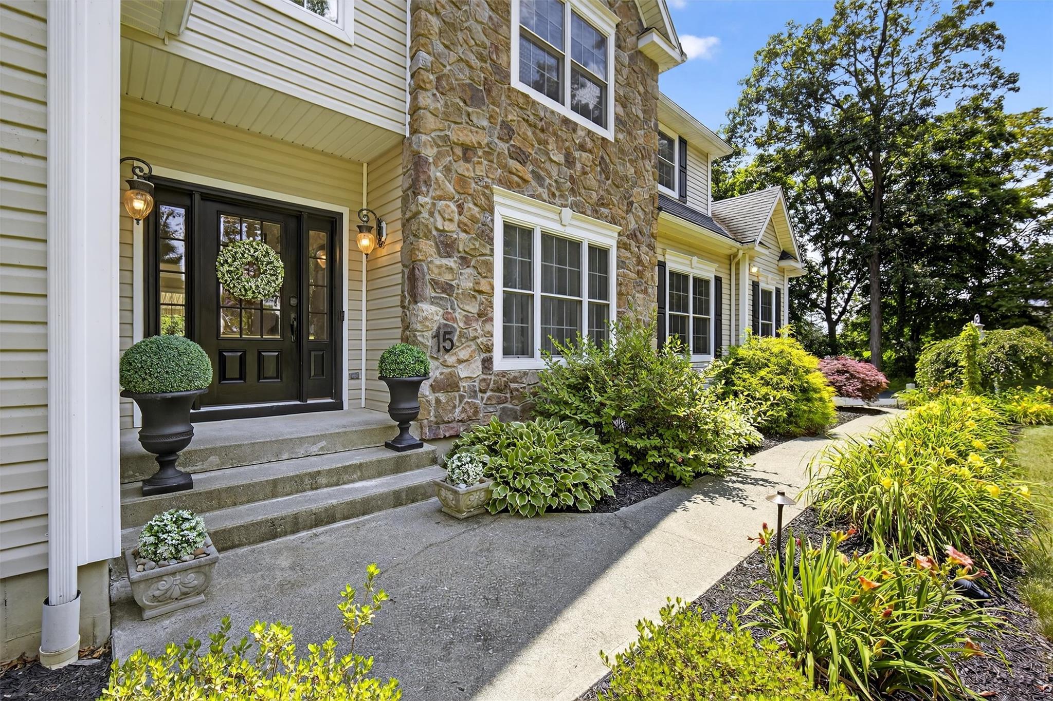 15 E Salem Road