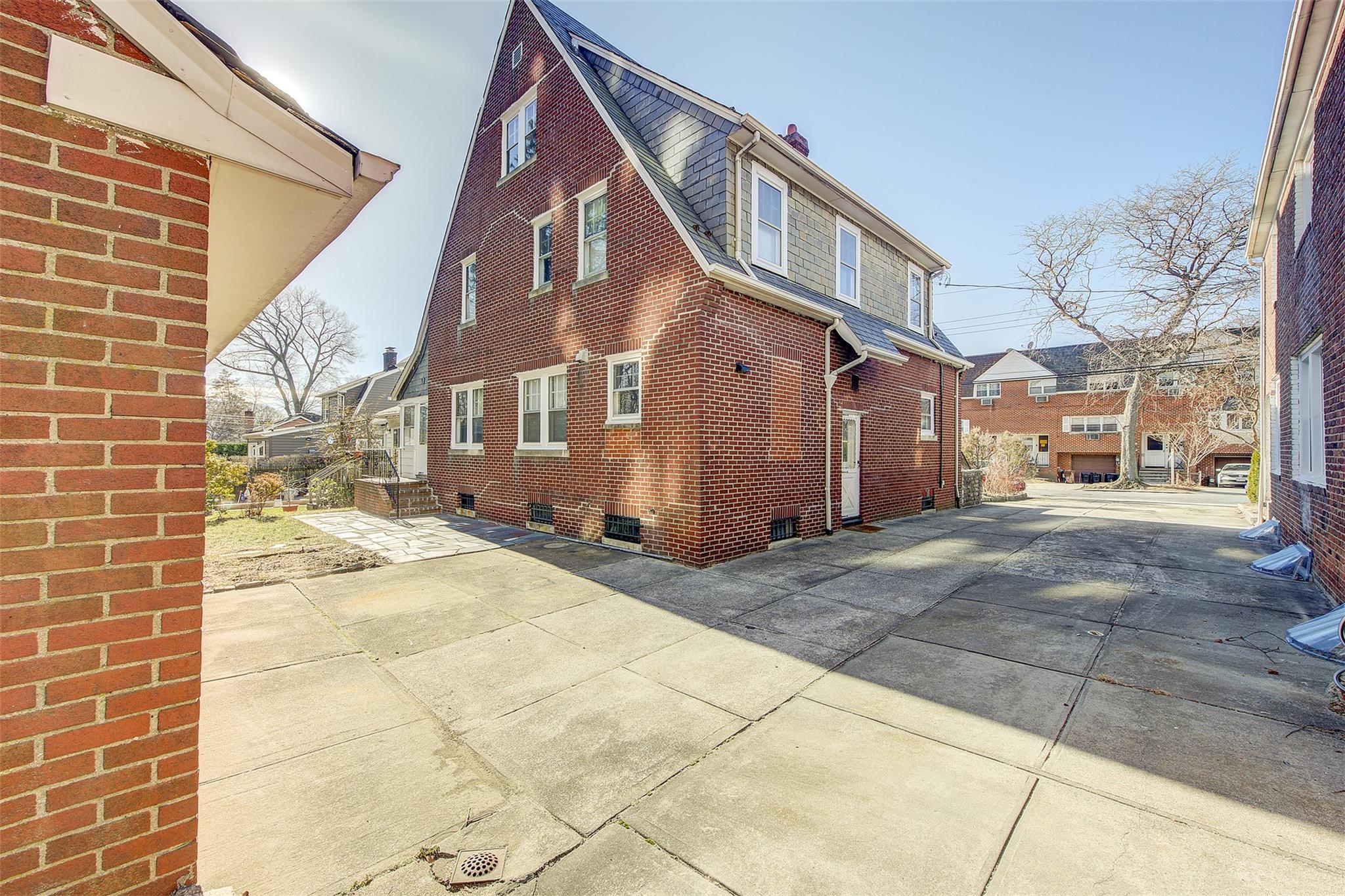 45-35 220th Place, Bayside, New York image 36