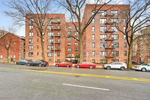 2244 Bronx Park E 5A Bronx NY 10467