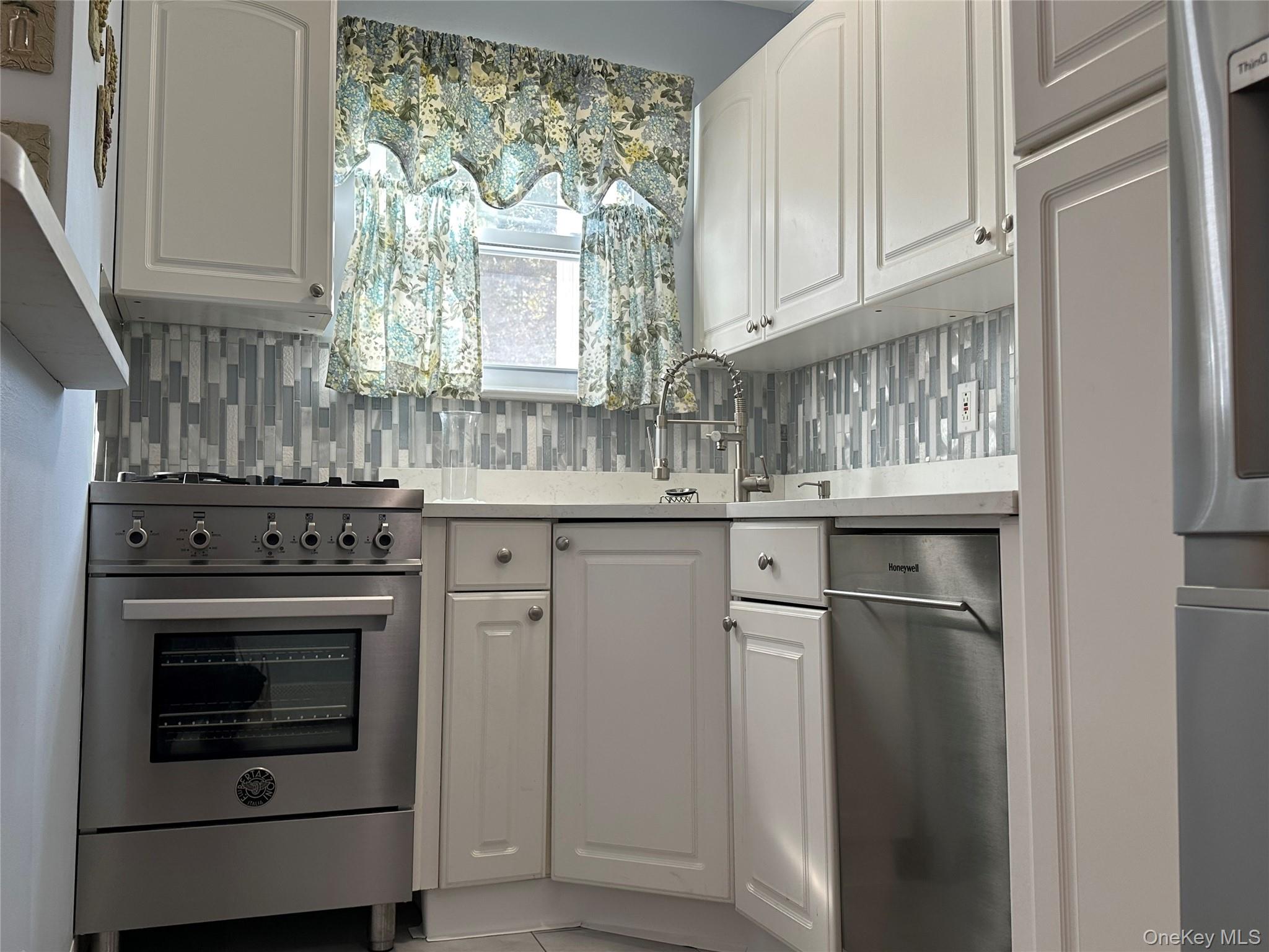 150 Fairharbor Drive 150