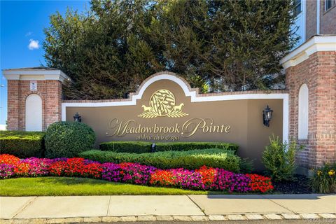 290 Roosevelt Way Westbury NY 11590