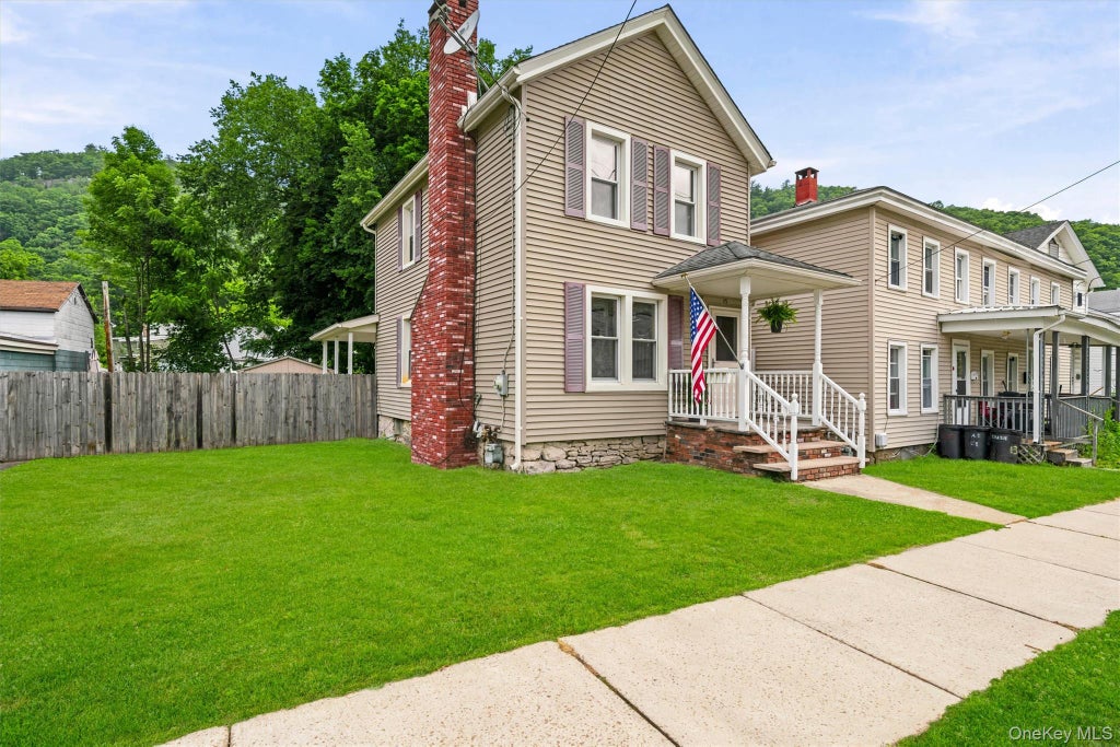 Photo of 15 Delaware Street, Port Jervis, NY 12771 (MLS # 1015523)