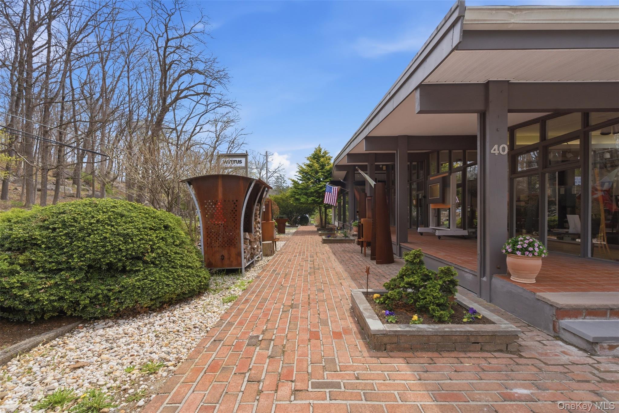 40 Westchester Avenue