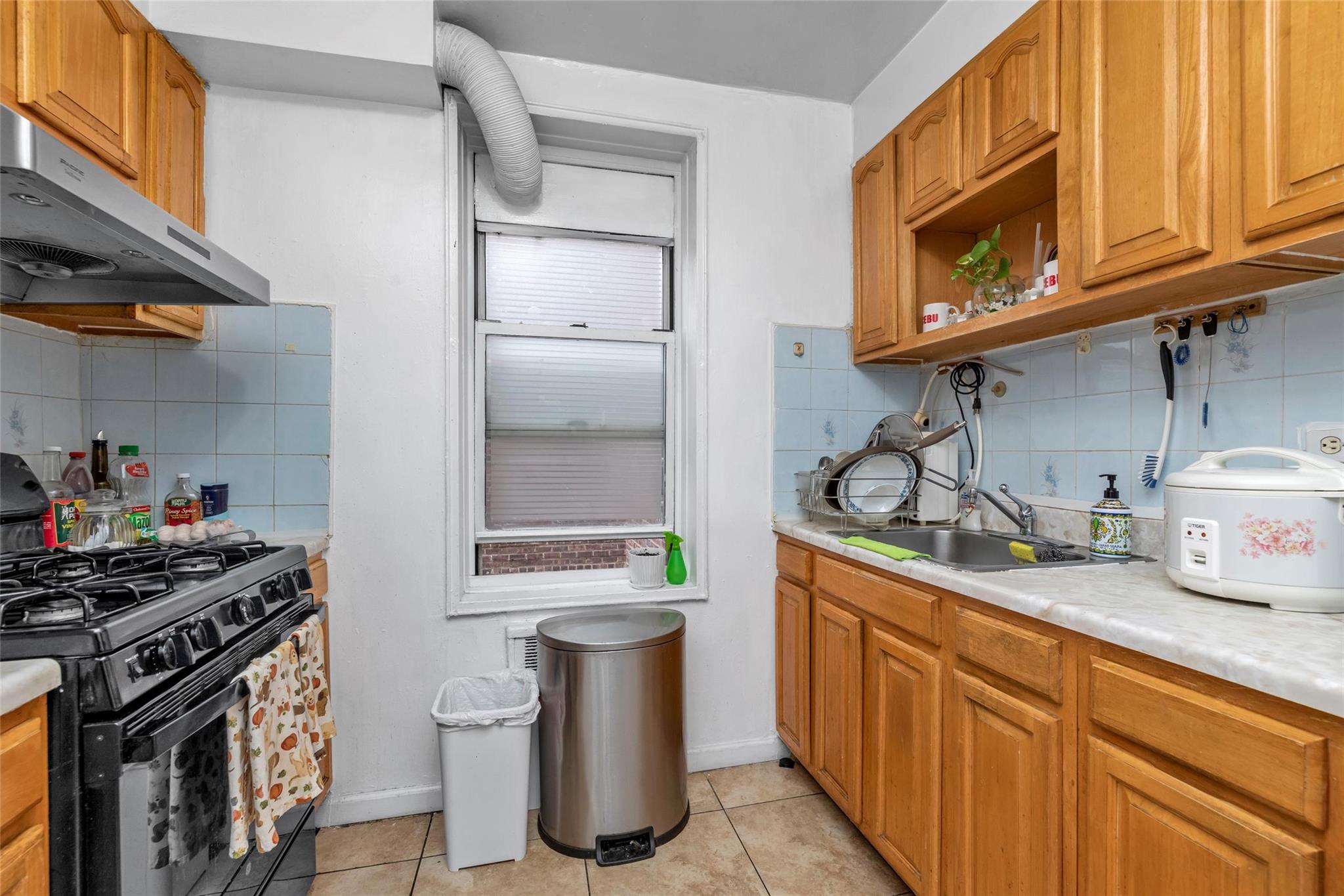 42-25 80 Street #4L, Elmhurst, New York image 5