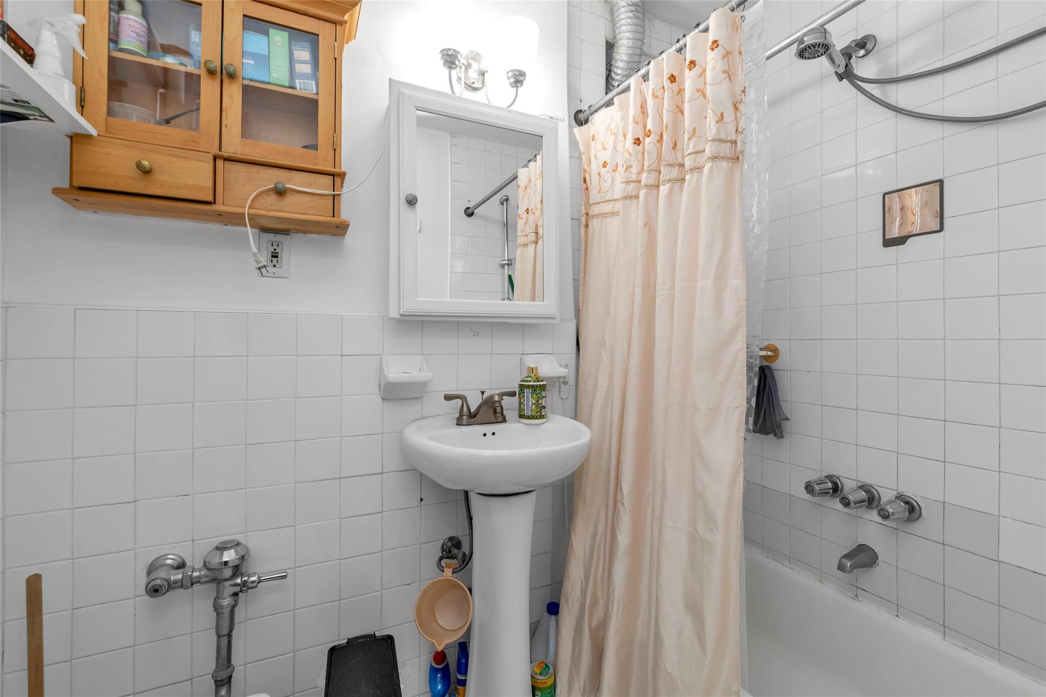 42-25 80 Street #4L, Elmhurst, New York image 10