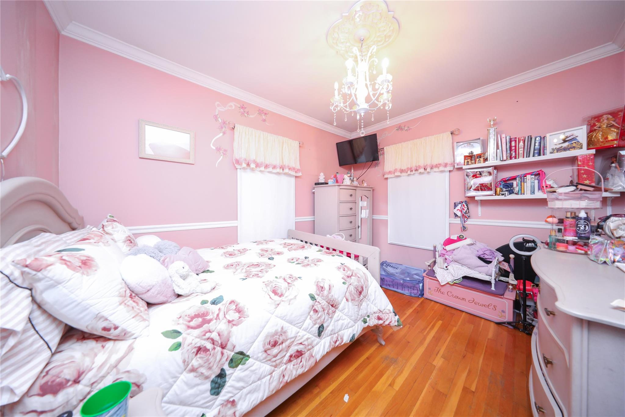 1464 W 5th Street