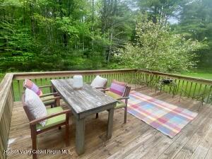 Saugerties, New York 12498, United States, 4 Bedrooms Bedrooms, ,3 BathroomsBathrooms,Residential,Active,130335