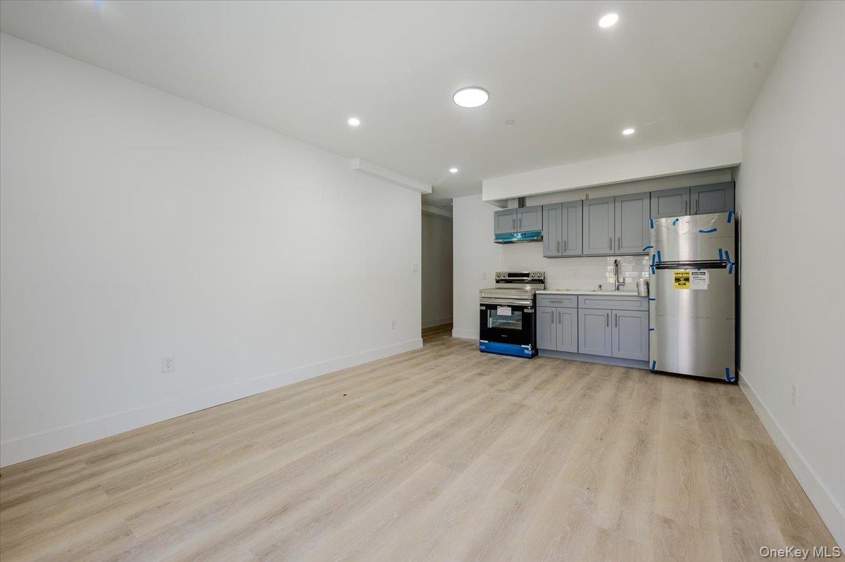 3039 Young Avenue - Photo 4