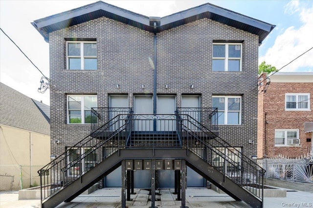 3039 Young Avenue