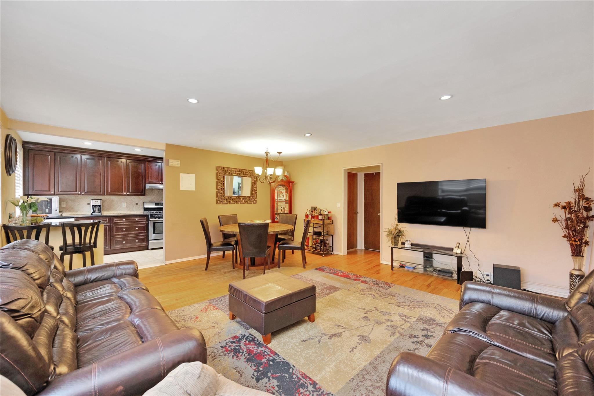 163-20 Willets Point Blvd #4-240, Whitestone, New York image 4