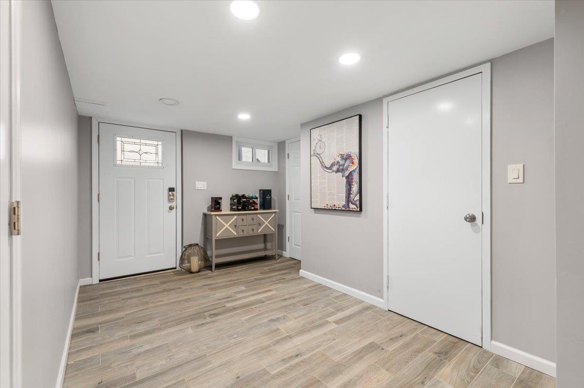 166 N 3rd Street, Bethpage, New York image 33