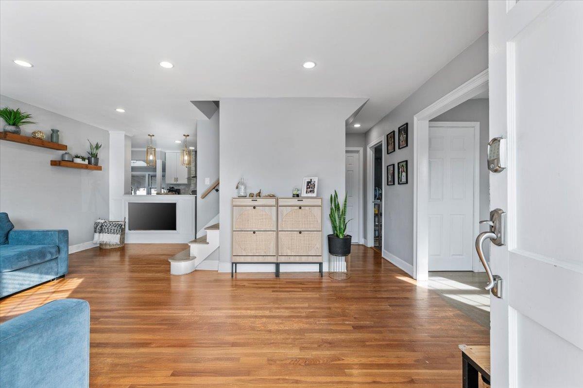 166 N 3rd Street, Bethpage, New York image 3