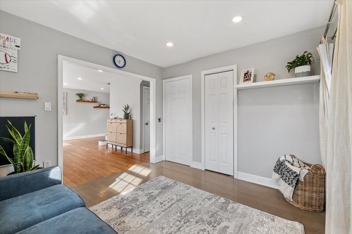 166 N 3rd Street, Bethpage, New York image 5