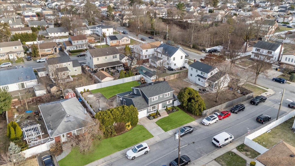 166 N 3rd Street, Bethpage, New York image 39