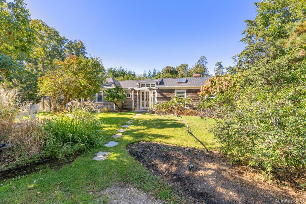 Photo of 2 Gardiner Drive, Amagansett, NY 11930 (MLS # 1058764)