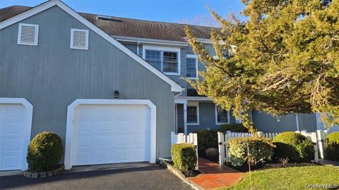 Photo of 64 Brittany Lane, Westhampton Beach, NY 11978 (MLS # 959601)