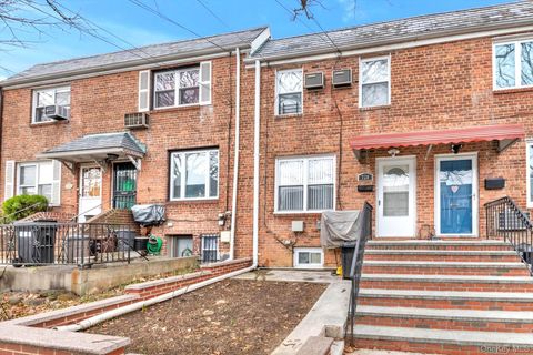 Homes For Sale - 7-20 160th Street<br/> Whitestone, NY 11357