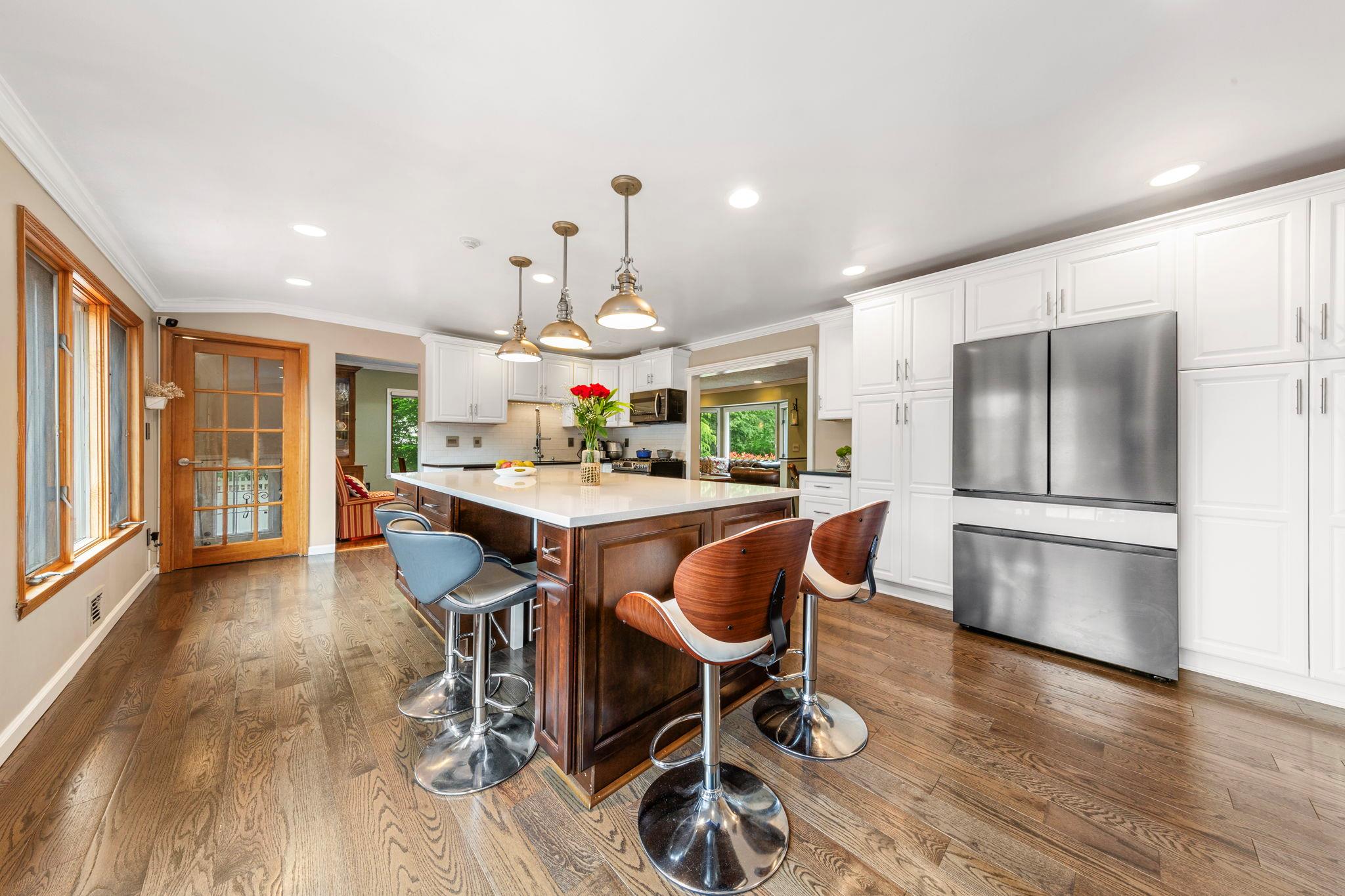 94 Rockland Drive, Jericho, New York image 5