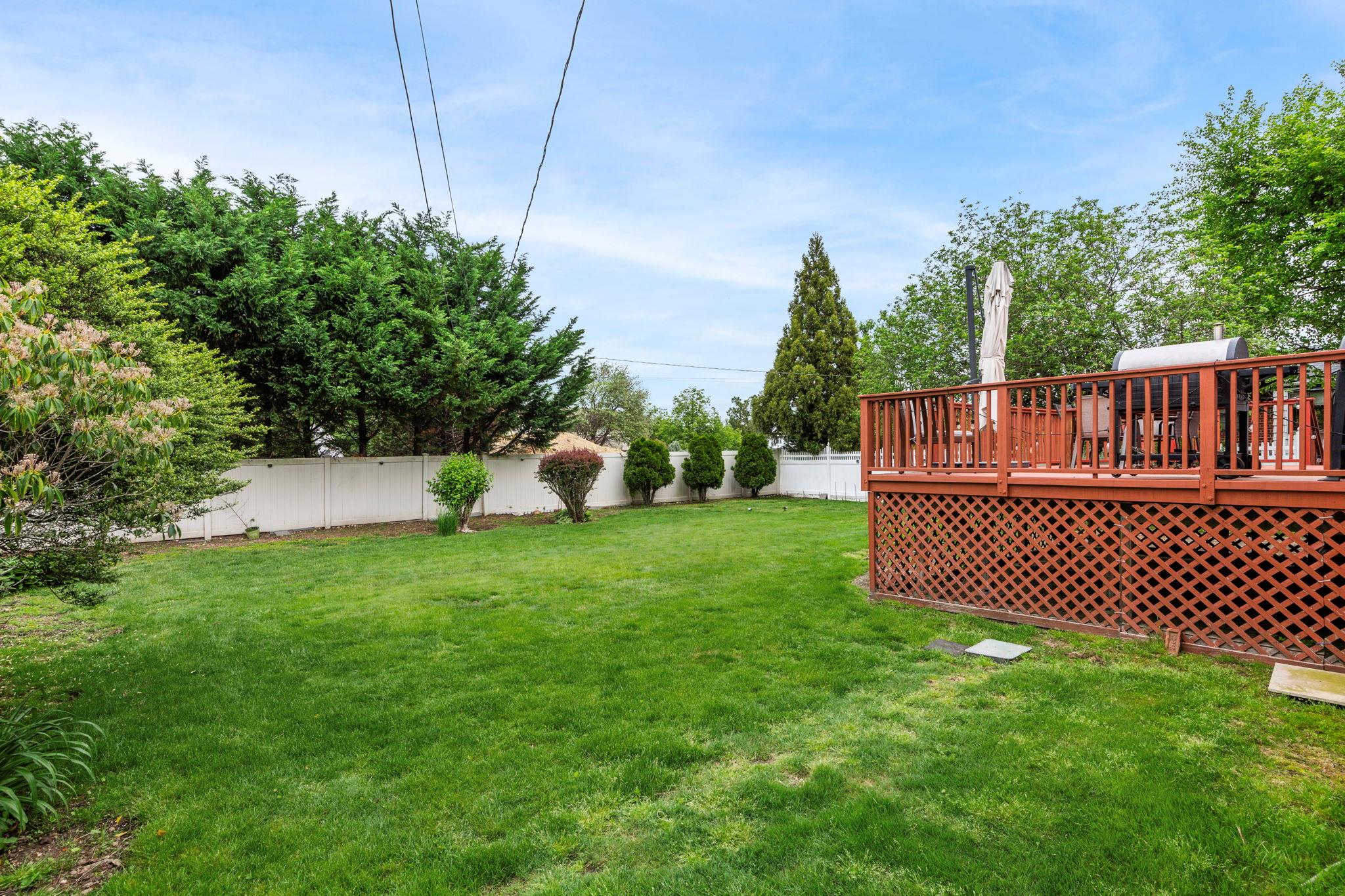 94 Rockland Drive, Jericho, New York image 30