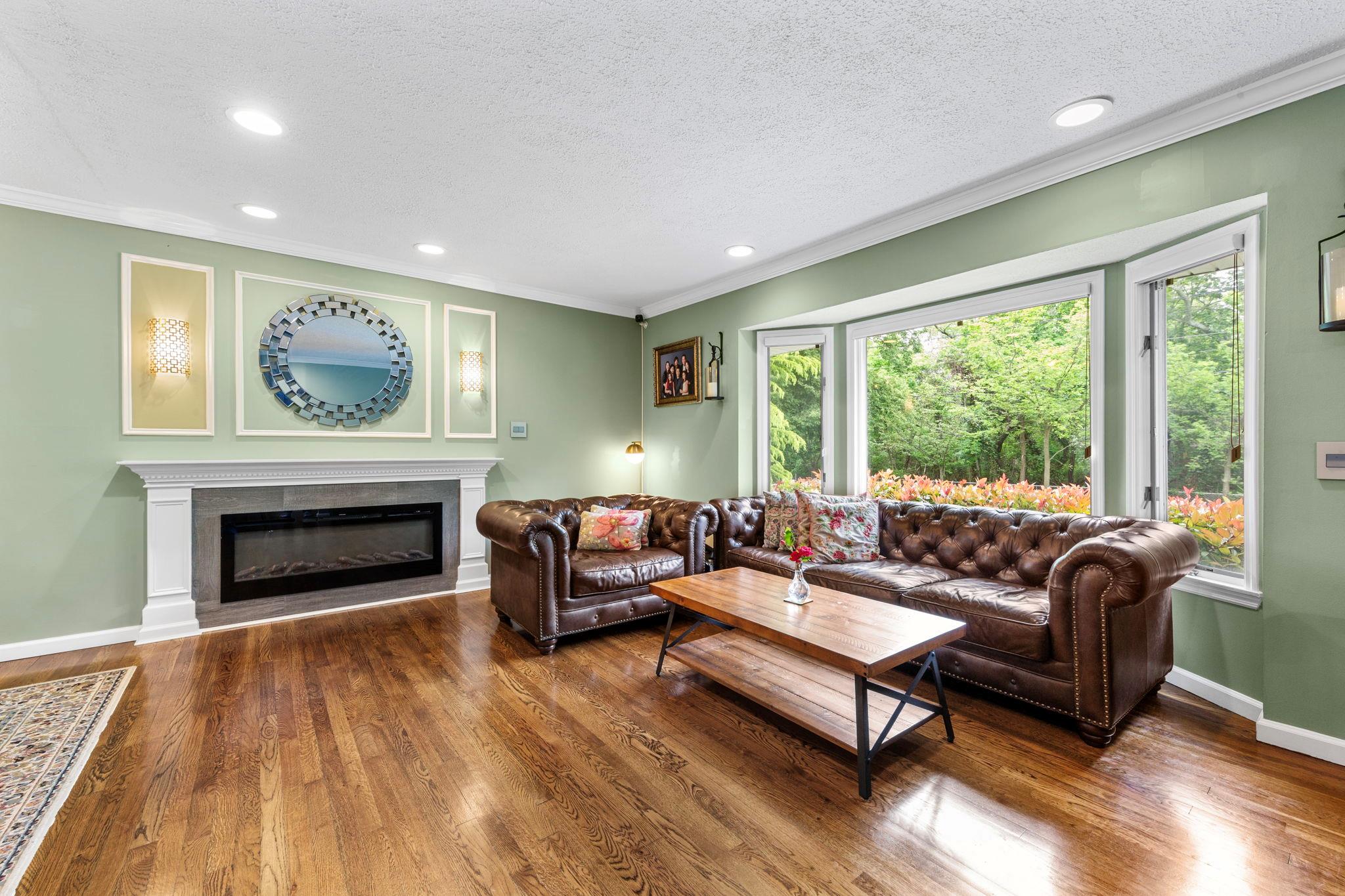 94 Rockland Drive, Jericho, New York image 8