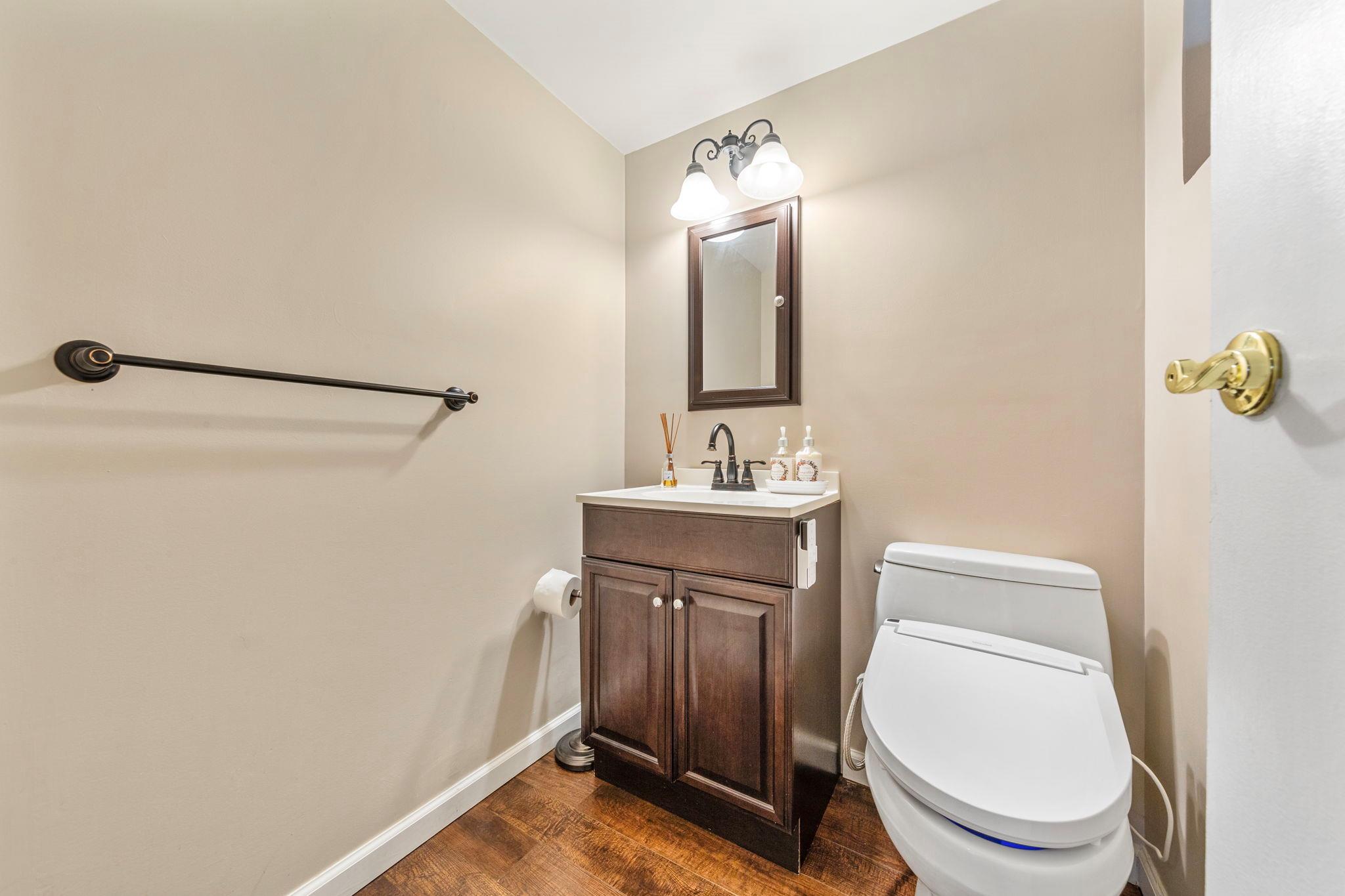 94 Rockland Drive, Jericho, New York image 23