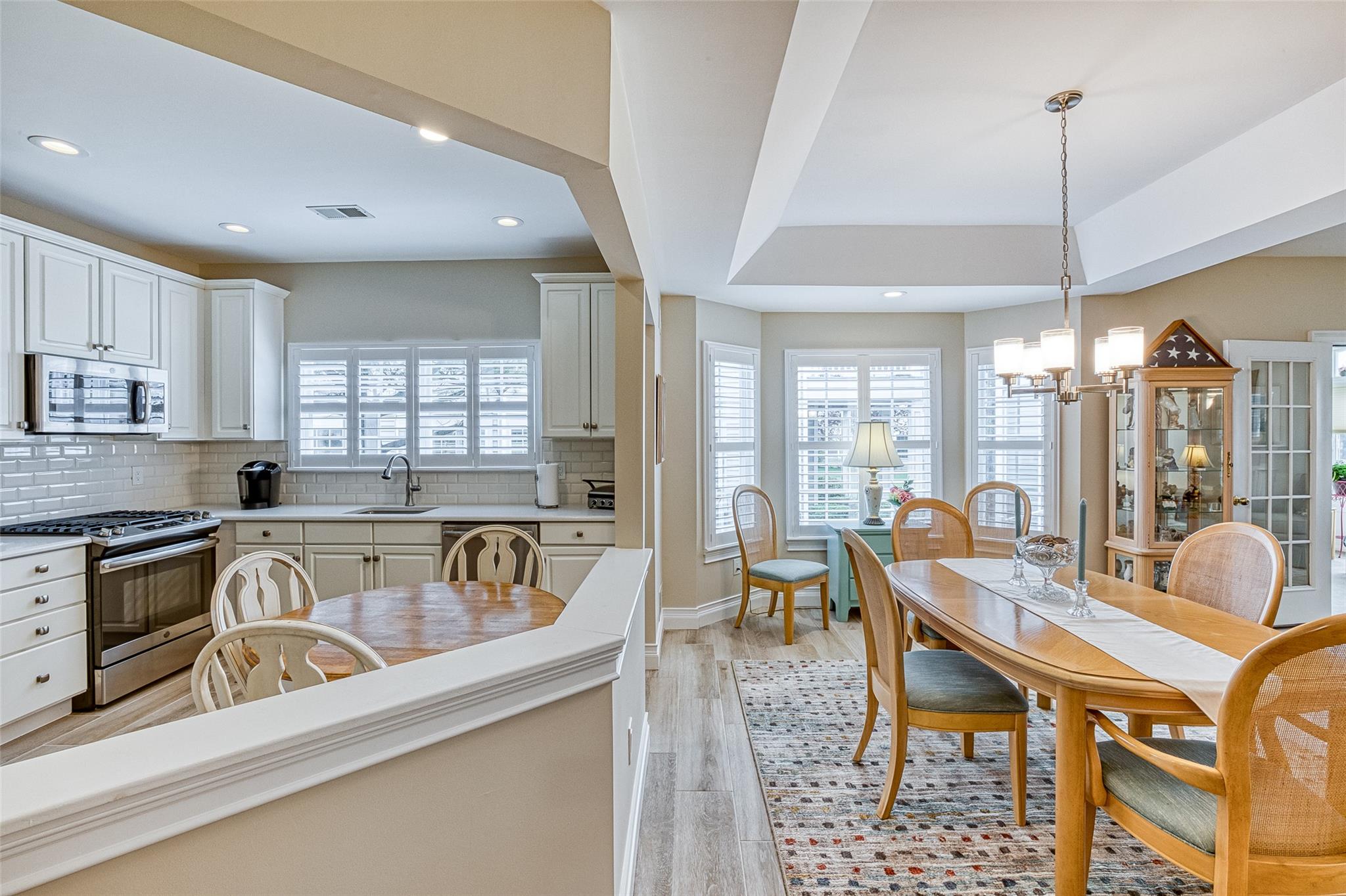 476 Woodscreek Court, Moriches, New York image 8