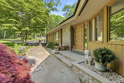 Tiny photo for 12 Tallwoods Road, Armonk, NY 10504 (MLS # 1009019)