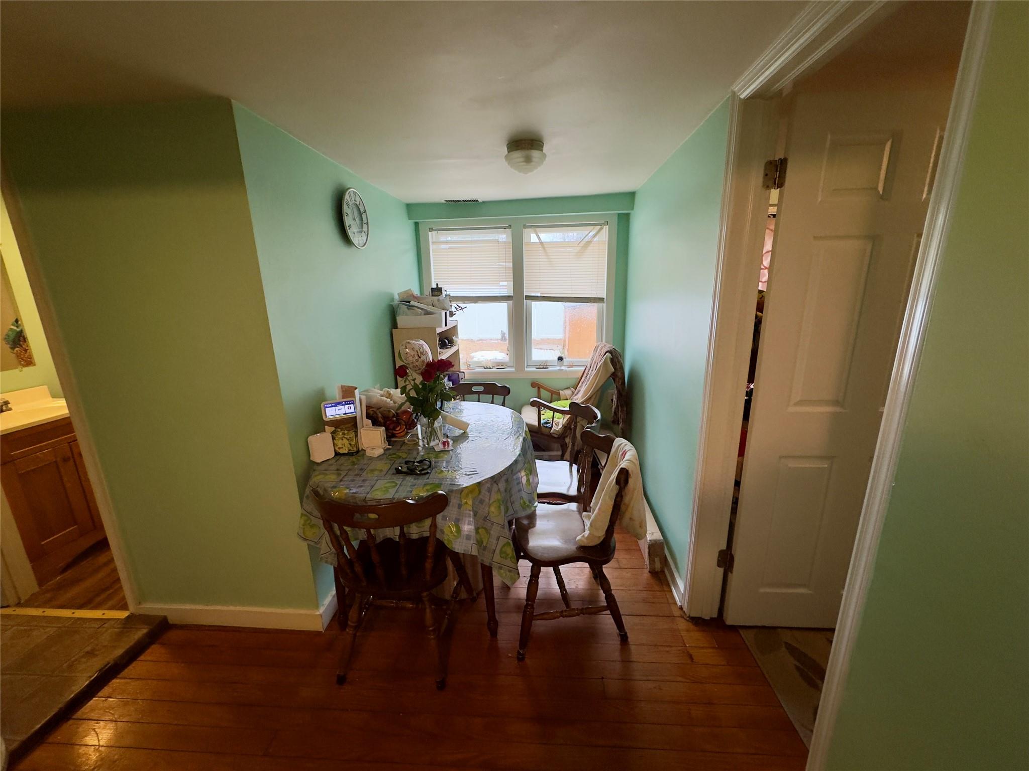 110 Flint Street, Greenport, New York image 22