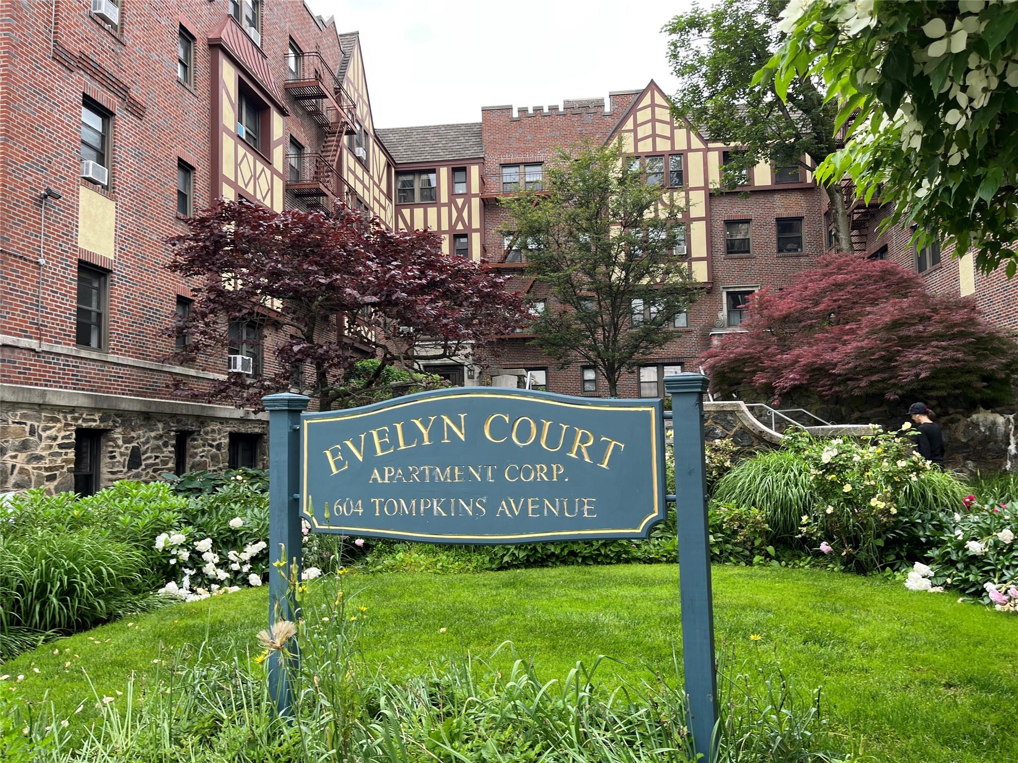 Rental Property at Tompkins Avenue B-2, Mamaroneck, New York - Bathrooms: 1 
Rooms: 2  - $1,750 MO.
